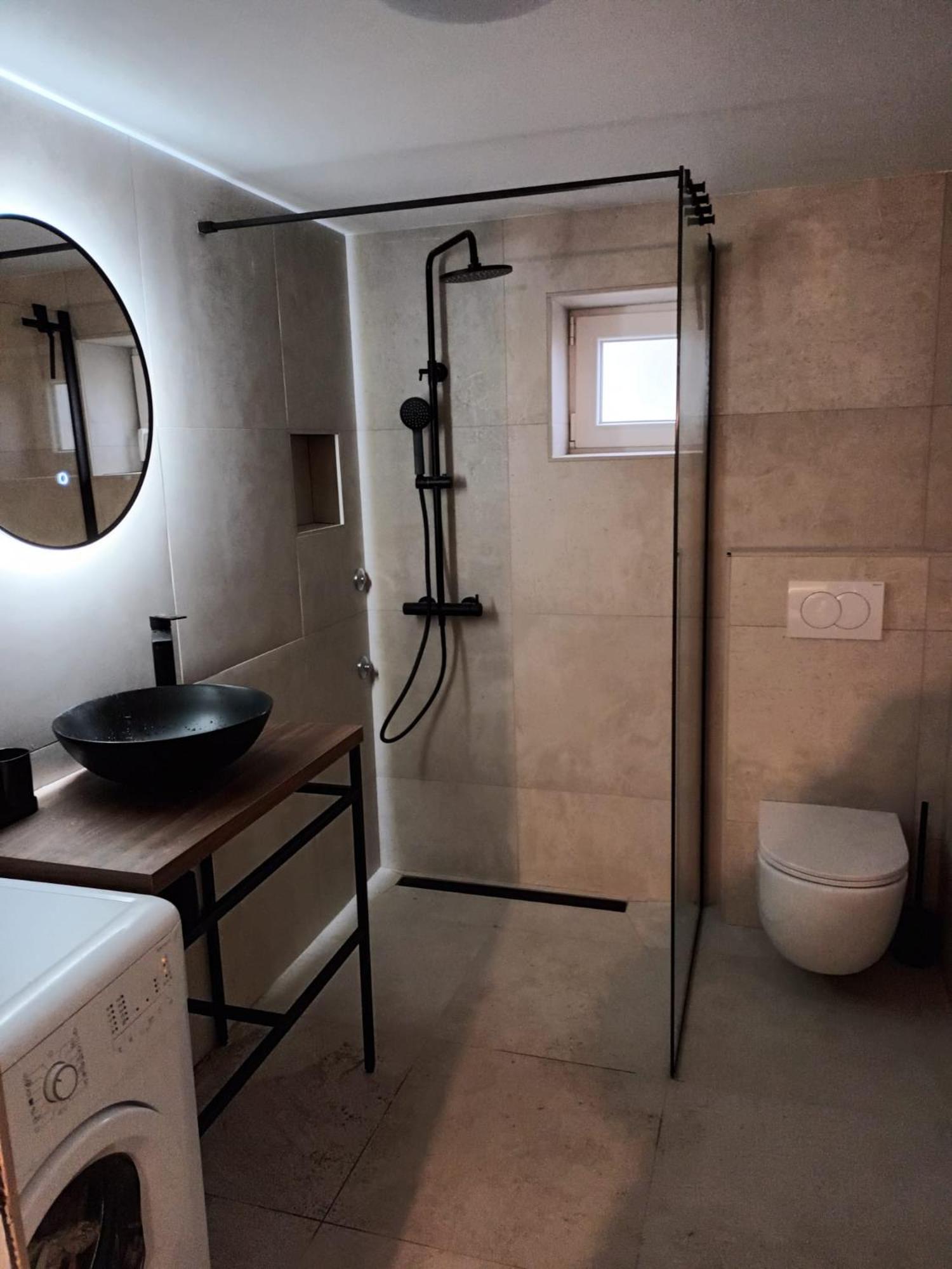Beachfront House Ivana With Pool - Renovated 2025 سيساريكا المظهر الخارجي الصورة