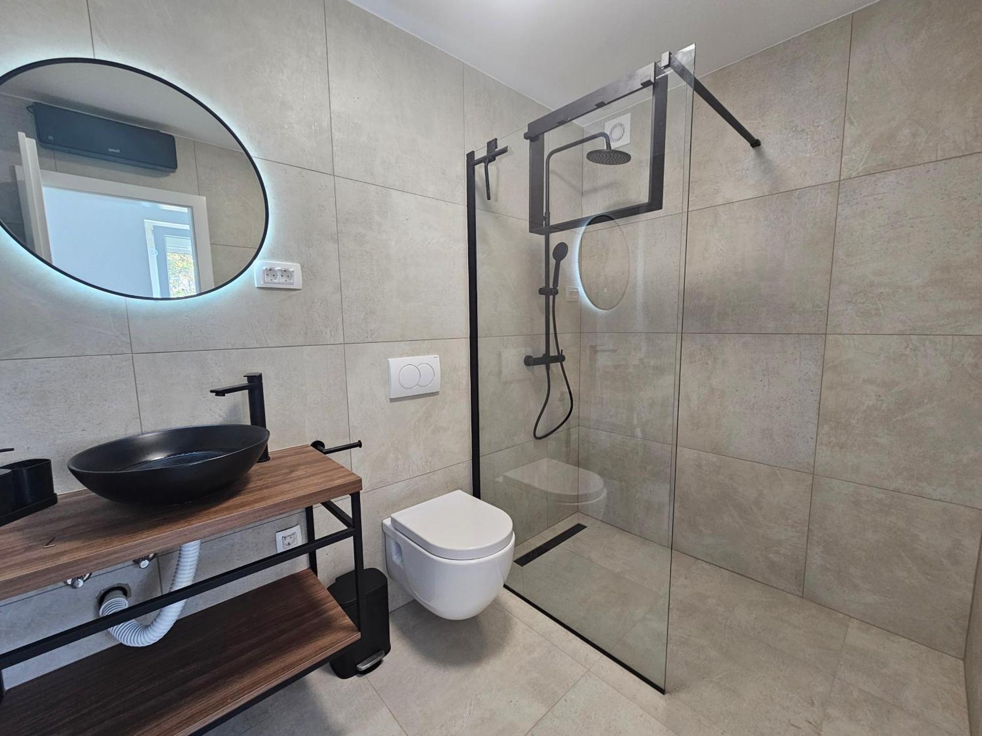 Beachfront House Ivana With Pool - Renovated 2025 سيساريكا المظهر الخارجي الصورة