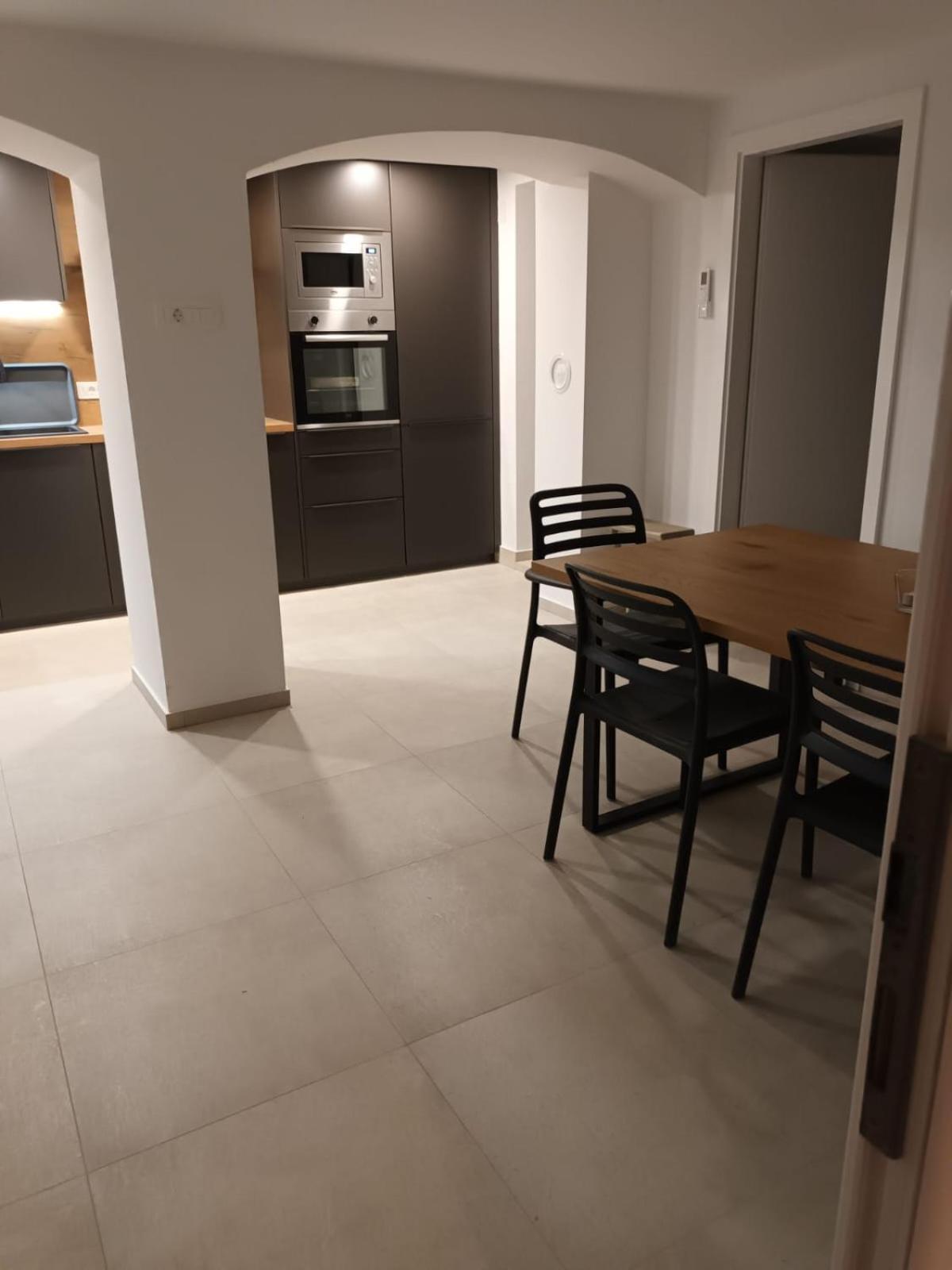 Beachfront House Ivana With Pool - Renovated 2025 سيساريكا المظهر الخارجي الصورة